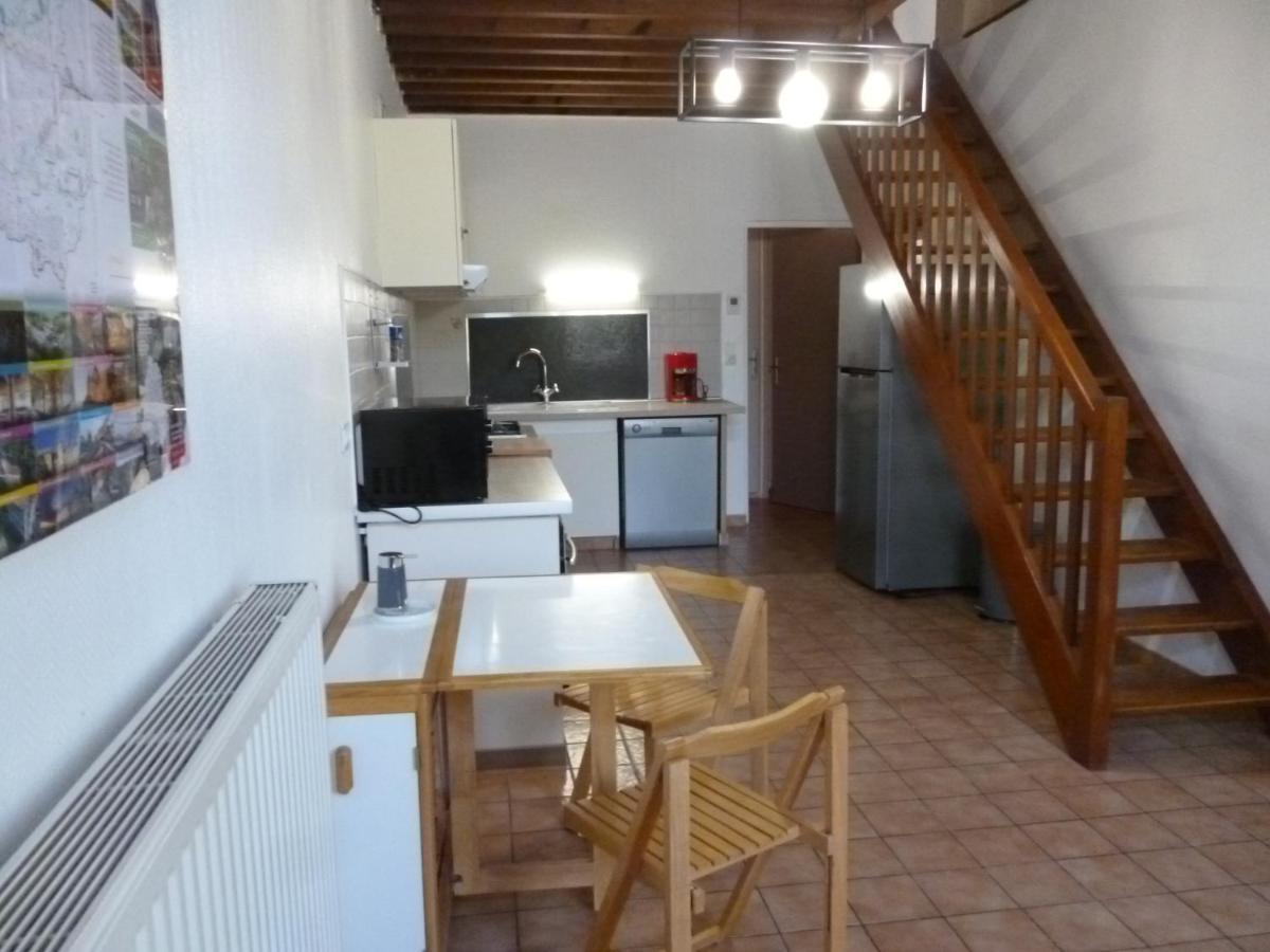 HOME VACANCES 4 étoiles par CDT DORDOGNE Le Pizou Extérieur photo