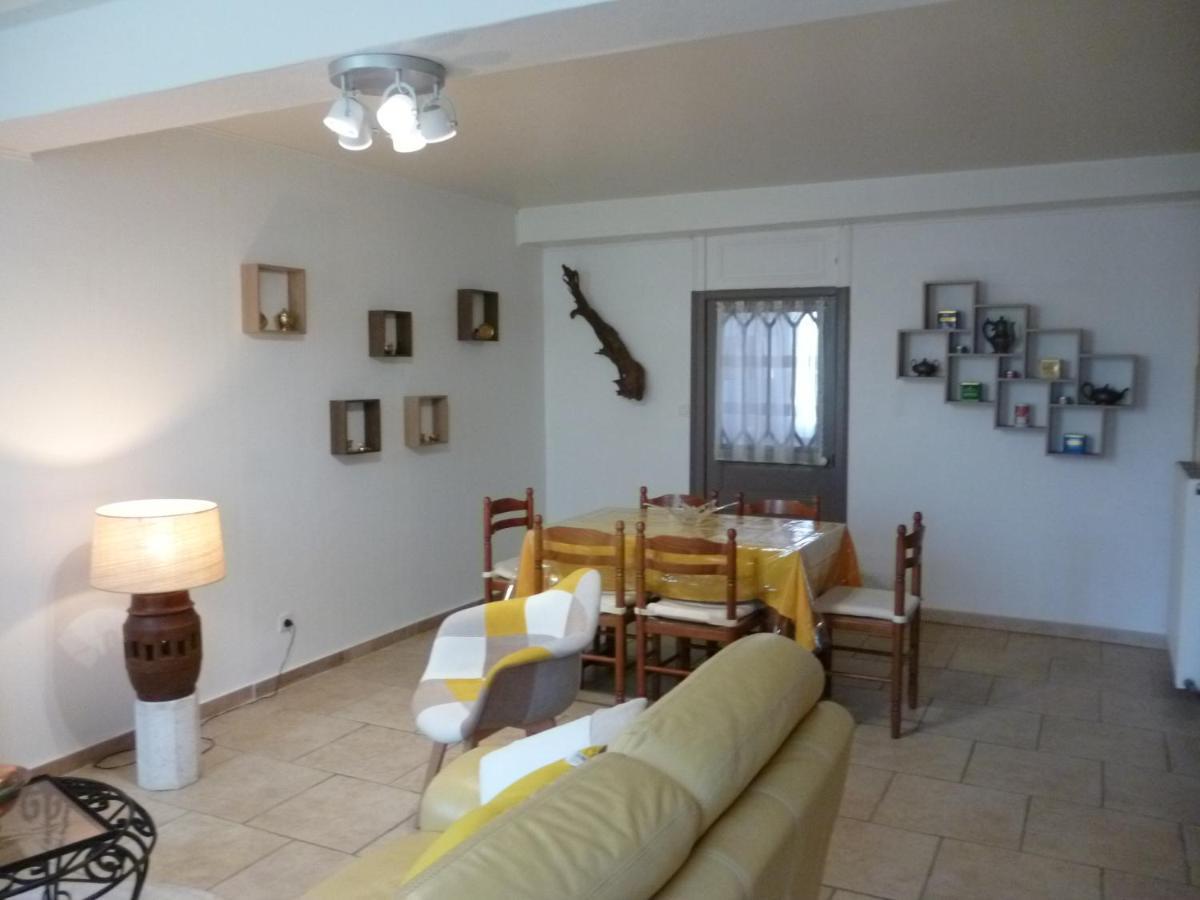 HOME VACANCES 4 étoiles par CDT DORDOGNE Le Pizou Extérieur photo